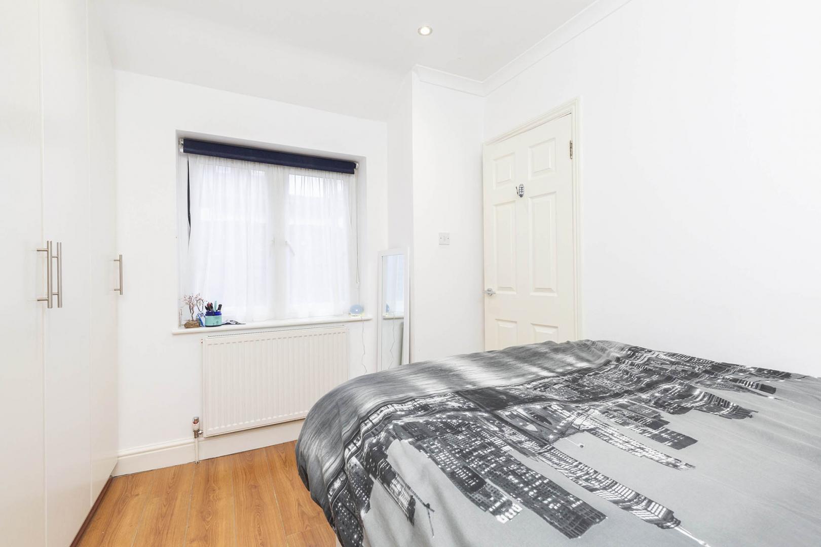 Modern Apartment with Private Patio Haverstock Hill, Belsize Park